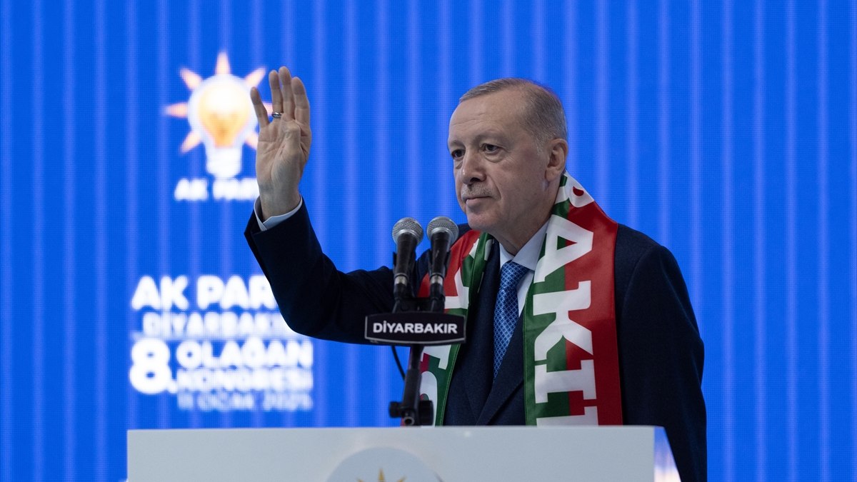 Cumhurbaşkanı Erdoğan:Terör belasını bitirmek için önümüze bir fırsat penceresi açıldı