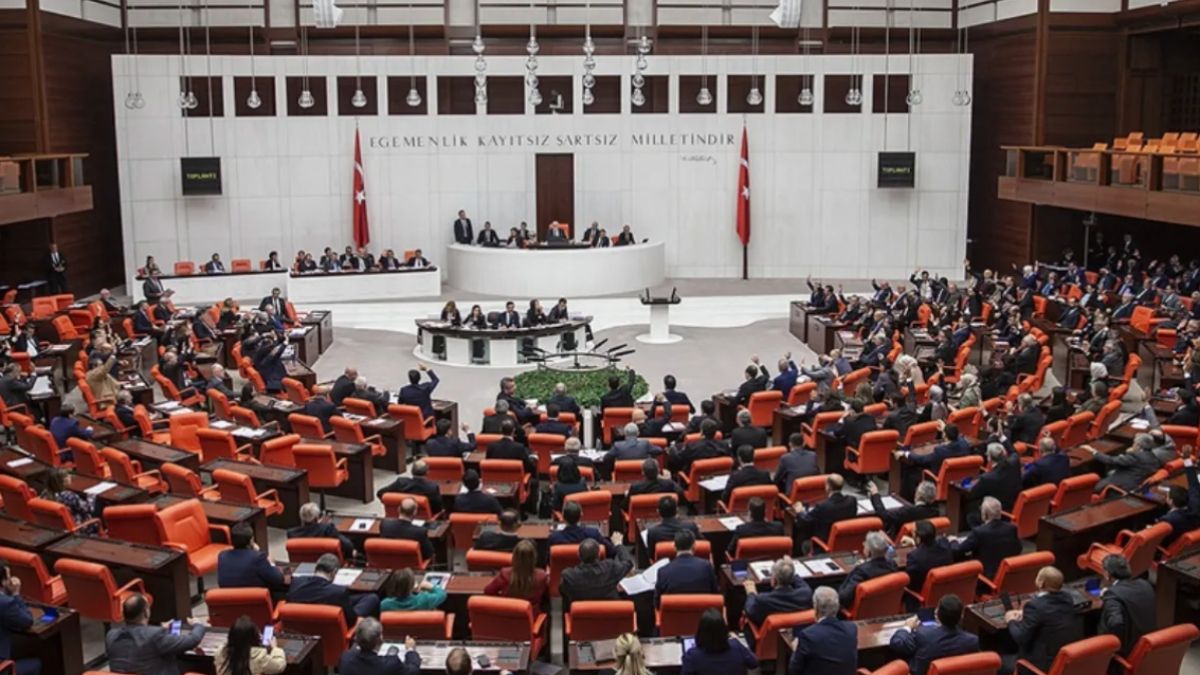 İsrail’in Suriye’deki saldırılarına karşı TBMM tezkeresi onaylandı